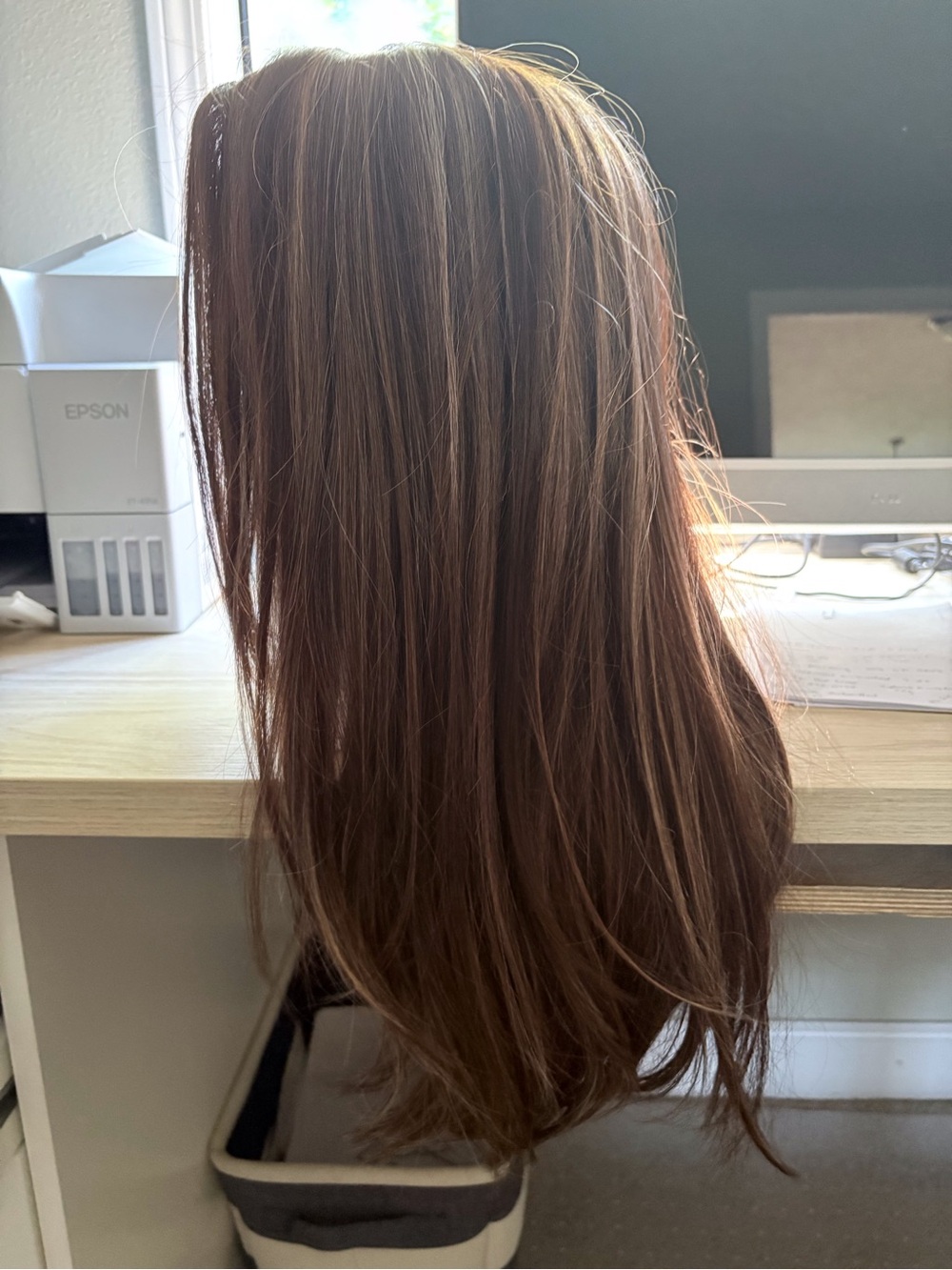 22” Women's Wig in Hazelnut Brown color blend. *Free Shipping* - Picture 2 of 15